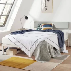 Kera Metal Platform Bed With Angled Upholstered Headboard - Mellow -Furniture Store GUEST 5fd9bb1c 60f0 4cf4 b2db 74640962ed57